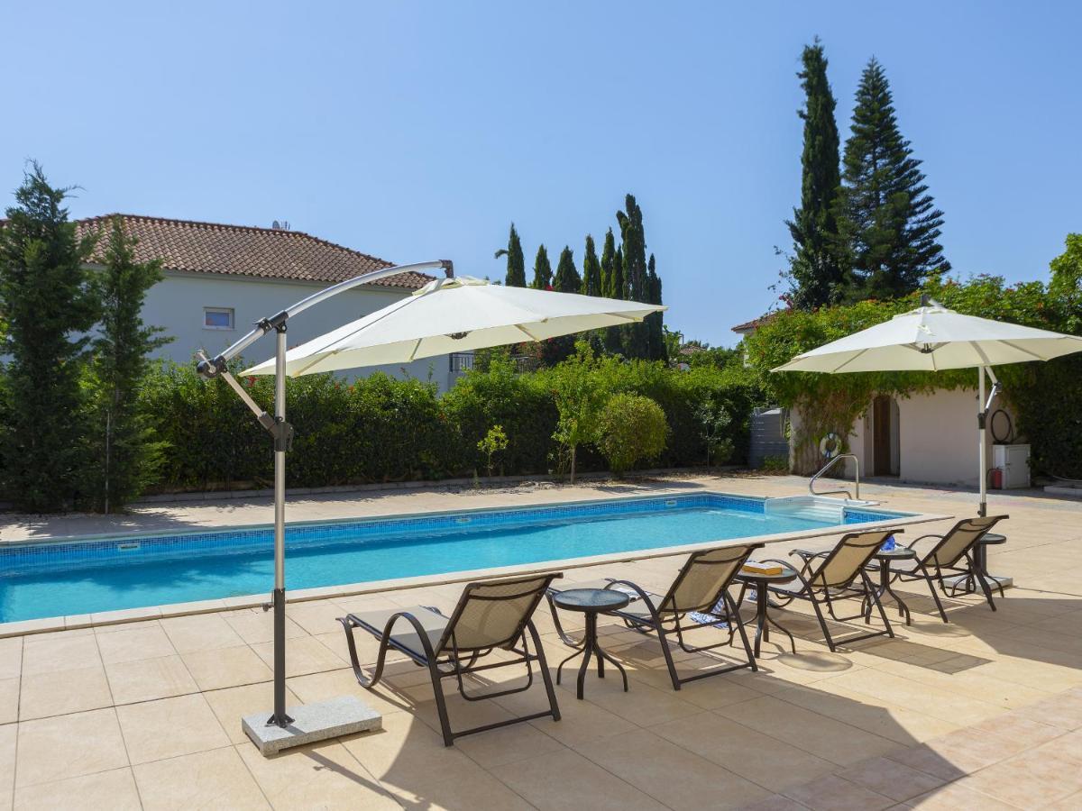 Meneou Seaside Mansion 7 Villa ลาร์นาคา ภายนอก รูปภาพ