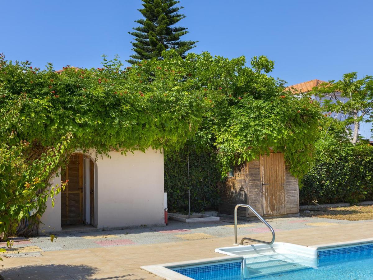 Meneou Seaside Mansion 7 Villa ลาร์นาคา ภายนอก รูปภาพ