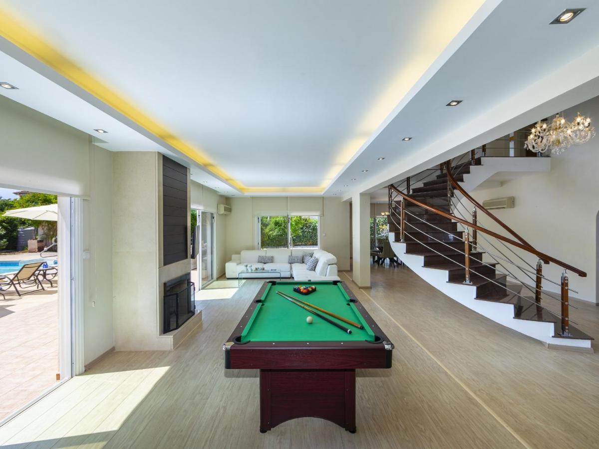 Meneou Seaside Mansion 7 Villa ลาร์นาคา ภายนอก รูปภาพ