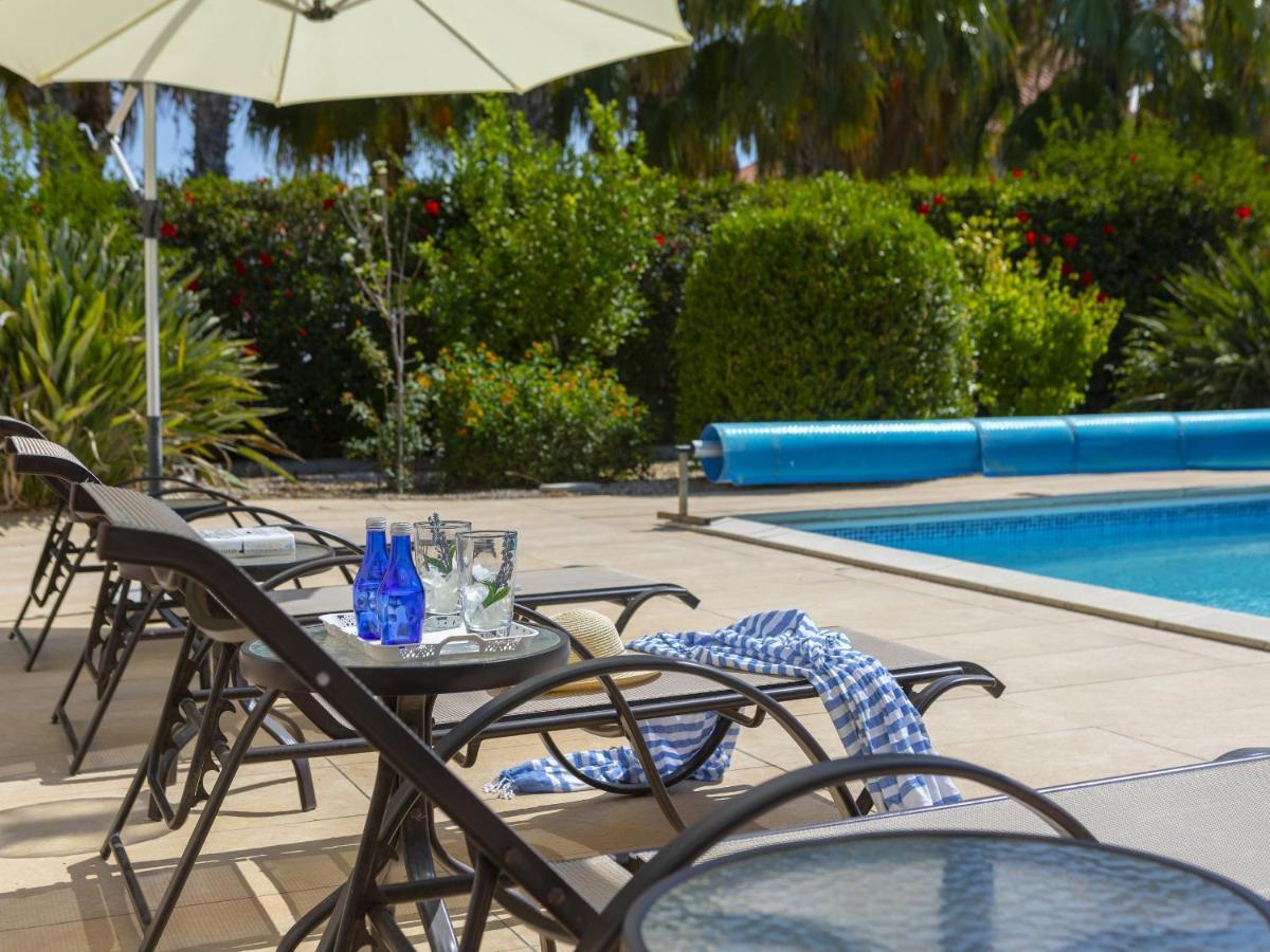 Meneou Seaside Mansion 7 Villa ลาร์นาคา ภายนอก รูปภาพ