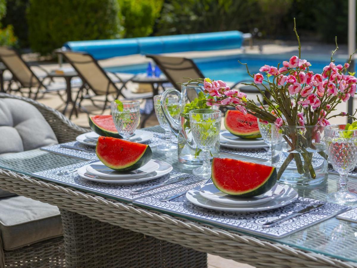 Meneou Seaside Mansion 7 Villa ลาร์นาคา ภายนอก รูปภาพ
